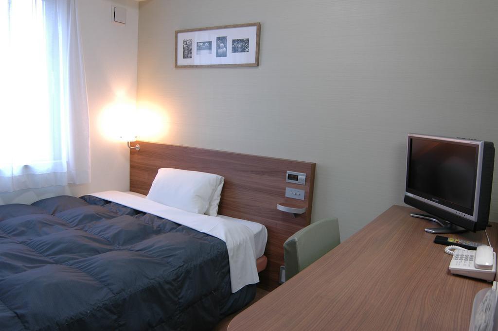 Hotel Econo Tsu Station Extérieur photo